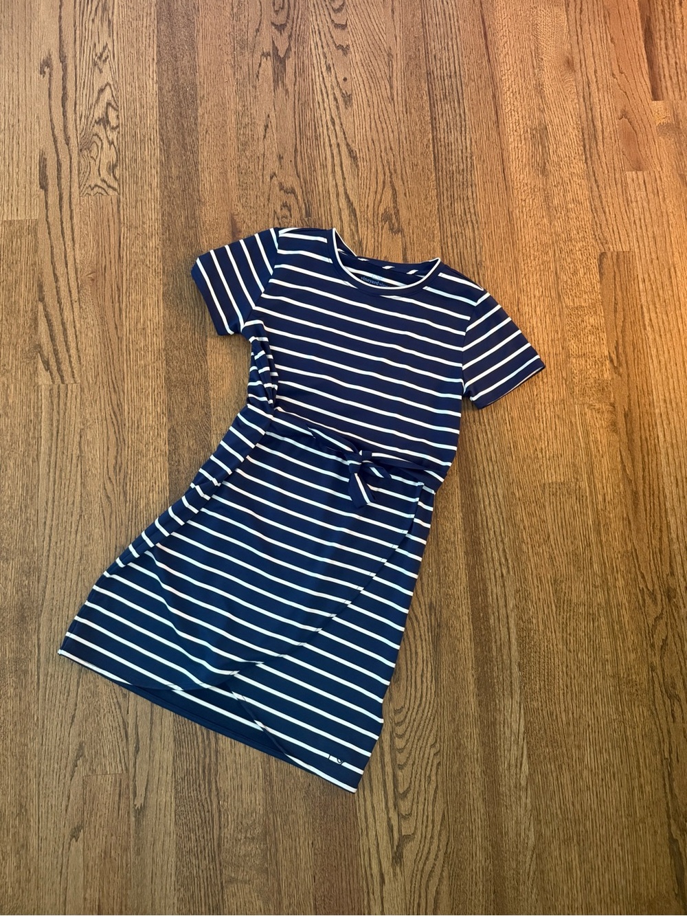 Vineyard Vines Navy and White Striped Short Sleeve Tie-Waist Dress size 10-12